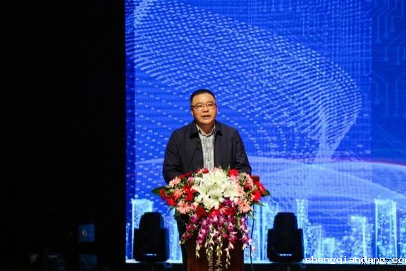 ecbee647d24a4de2ab0362ebc3cfeea3.jpg